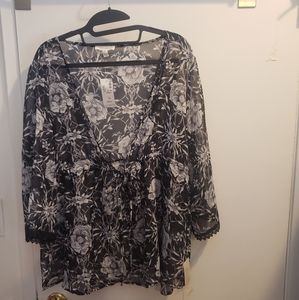 Brand New never been worn Loralette top